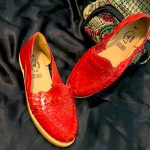 Red Huaraches (25%off bundles)NWOT